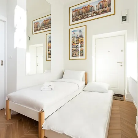 Wilcza Abdank Center By Bookinghost